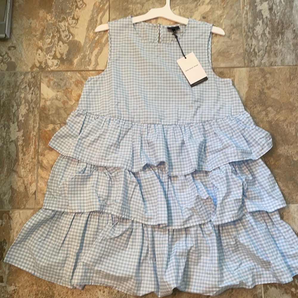💙 NWT 💙 Adorable blue and white gingham ruffle dress!